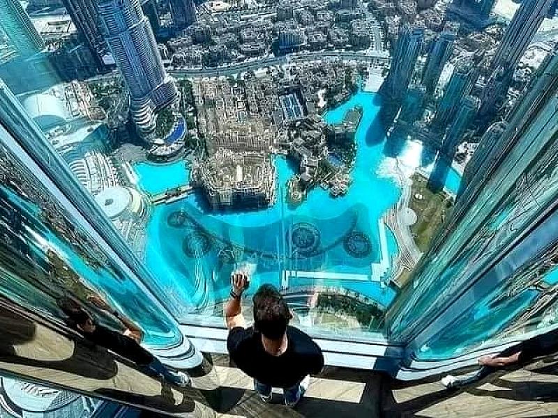 Burj Khalifa thumbnail 4