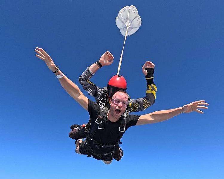 Skydive Dubai thumbnail 4